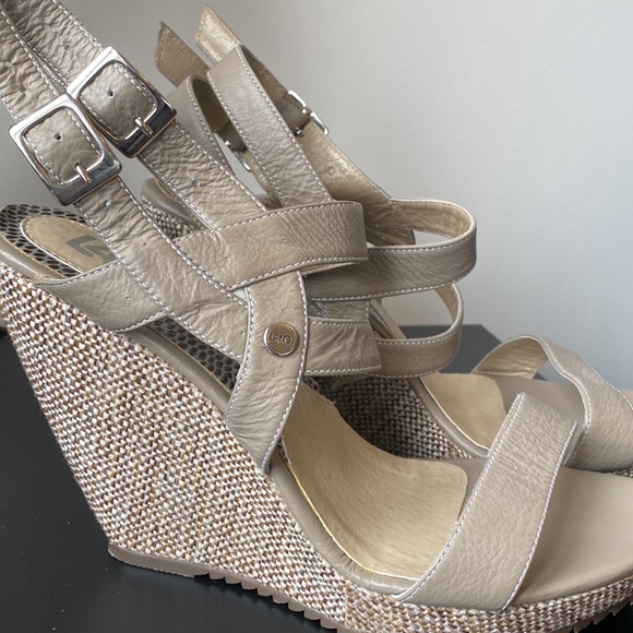 Taupe Wedges - Picture 4 of 6